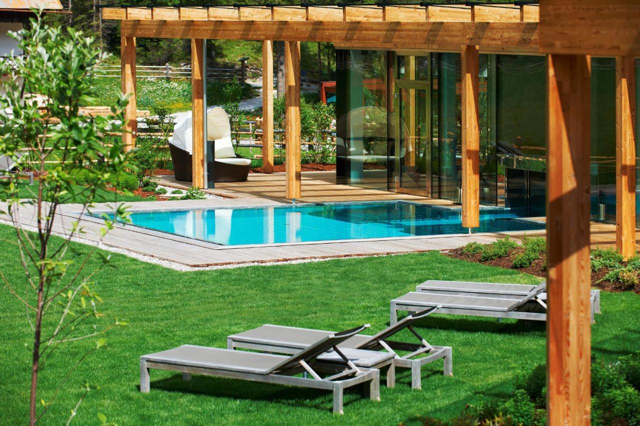 Hotel Dolomitenhof & Chalet Alte Post Sexten Eksteriør bilde