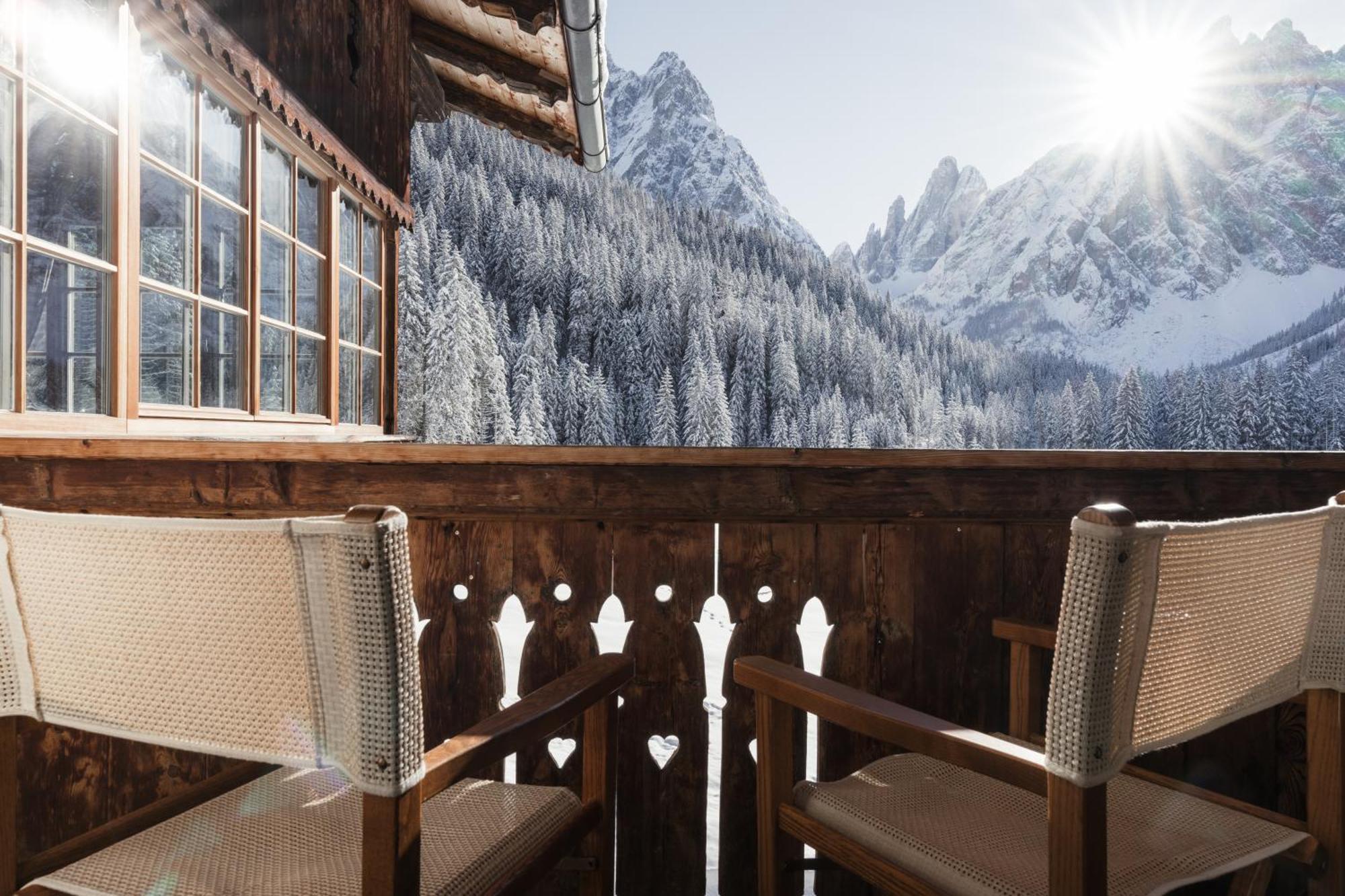 Hotel Dolomitenhof & Chalet Alte Post Sexten Eksteriør bilde
