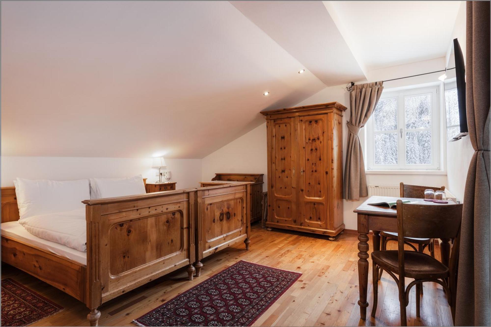 Hotel Dolomitenhof & Chalet Alte Post Sexten Eksteriør bilde