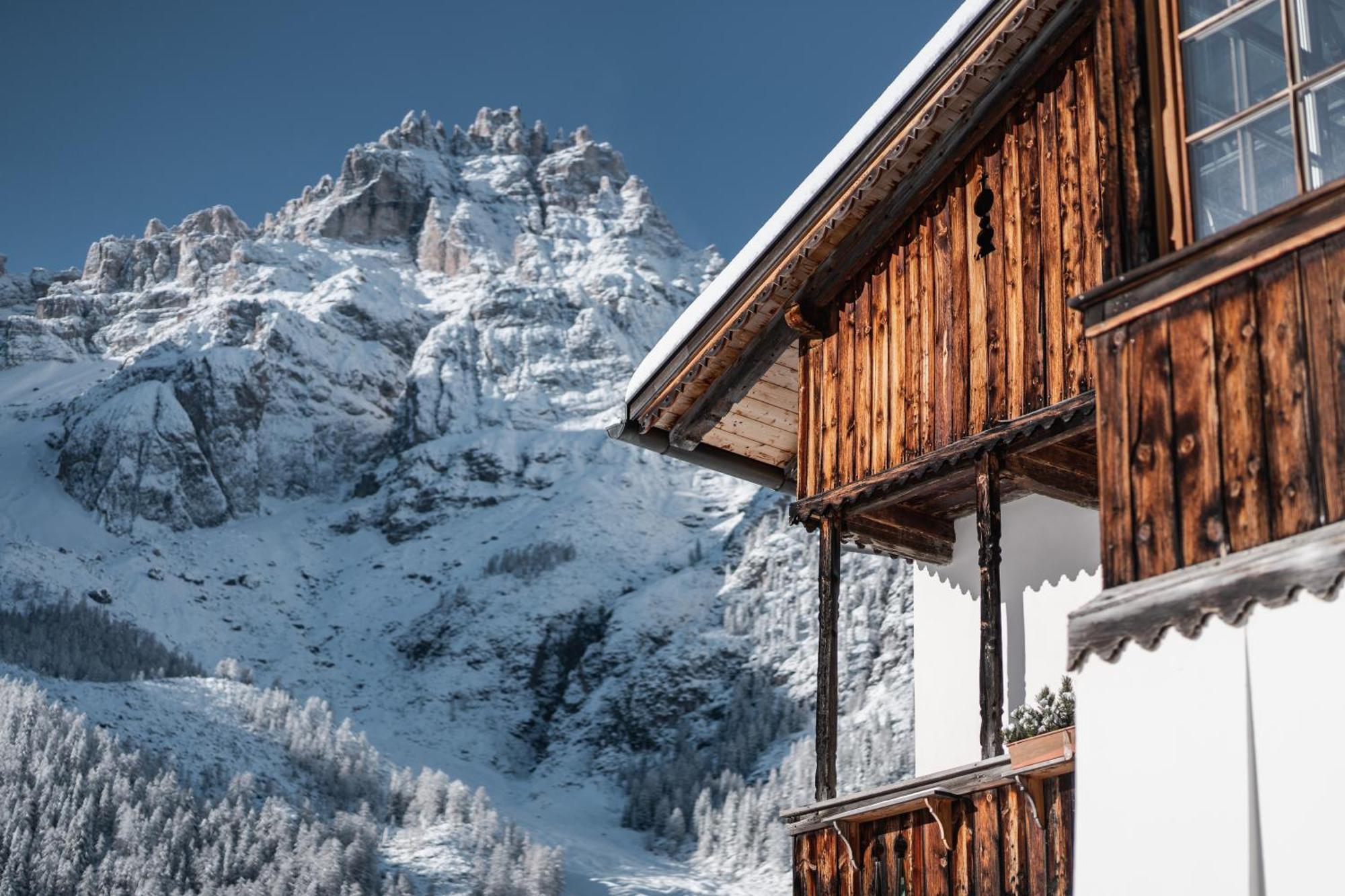 Hotel Dolomitenhof & Chalet Alte Post Sexten Eksteriør bilde