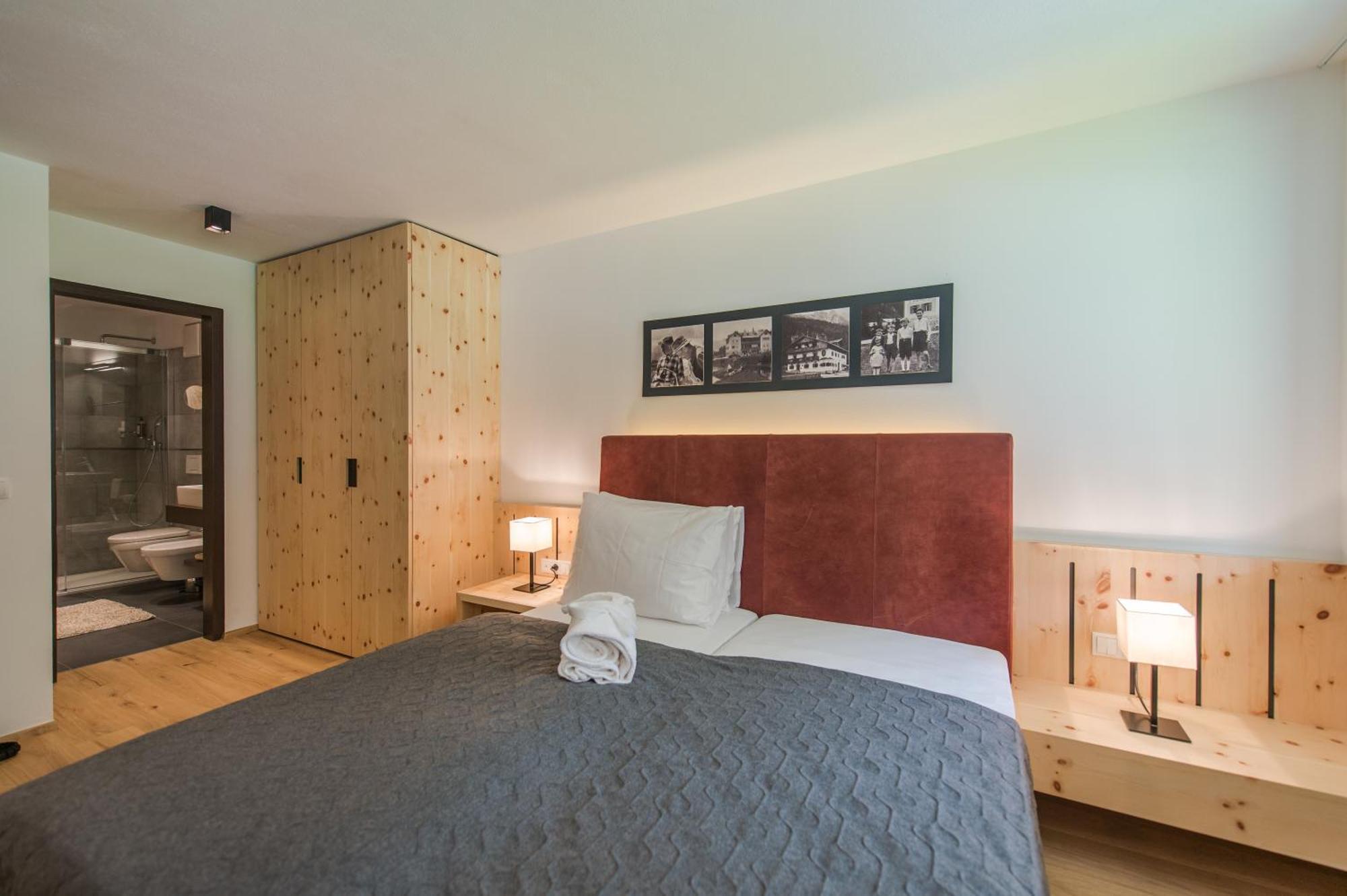 Hotel Dolomitenhof & Chalet Alte Post Sexten Rom bilde