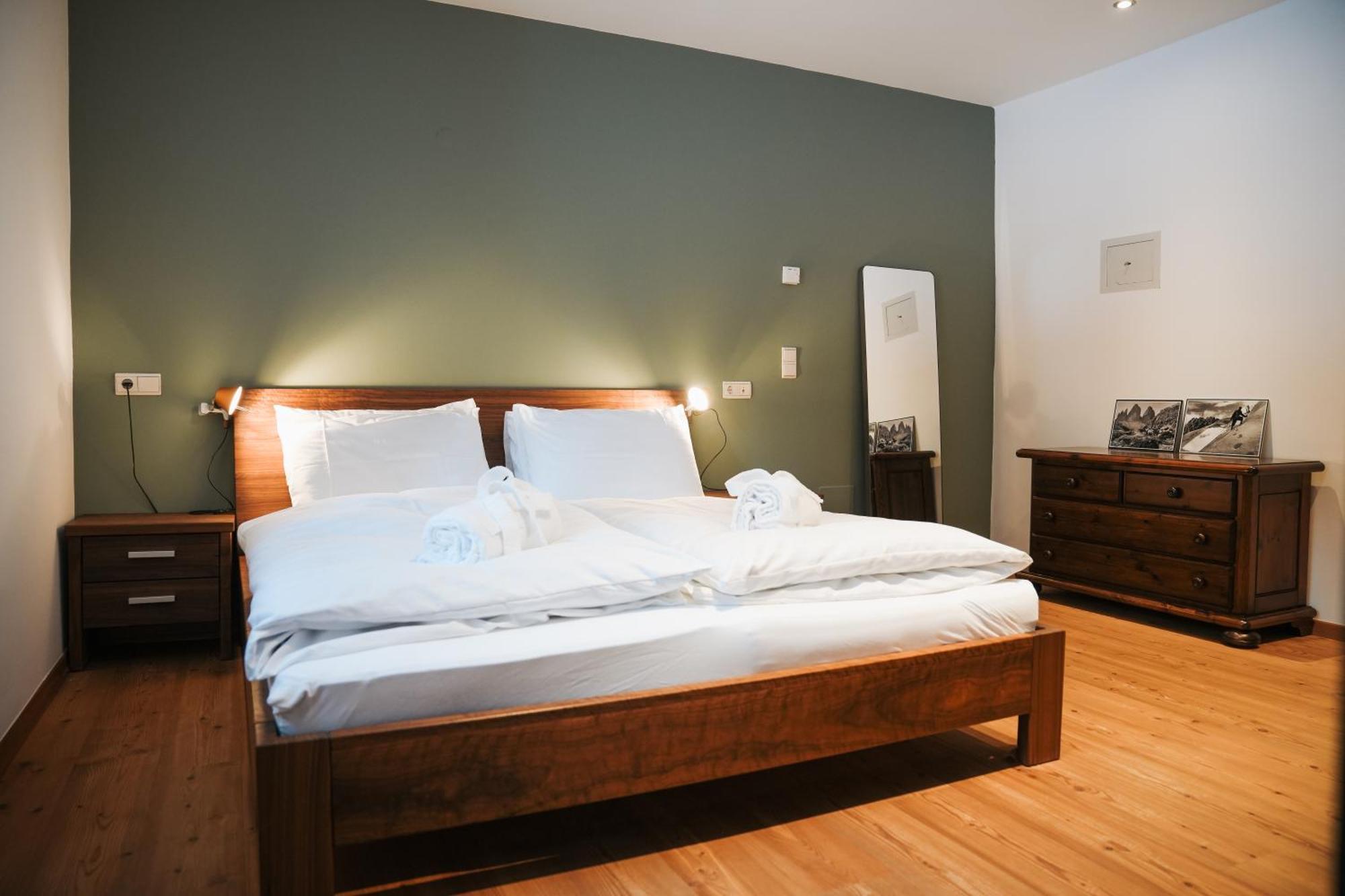 Hotel Dolomitenhof & Chalet Alte Post Sexten Eksteriør bilde